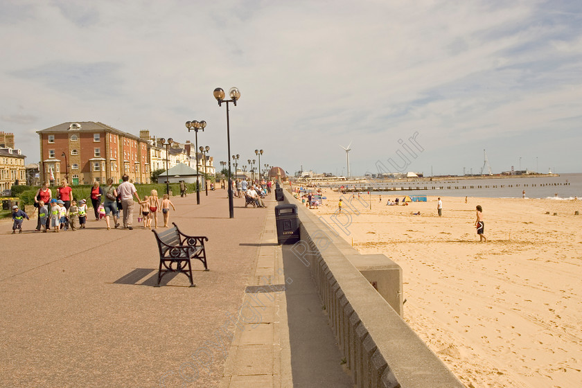 RM-0065 
 Keywords: lowestoft suffolk beach