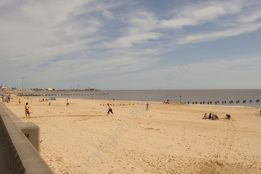 RM-0064 
 Keywords: lowestoft suffolk beach