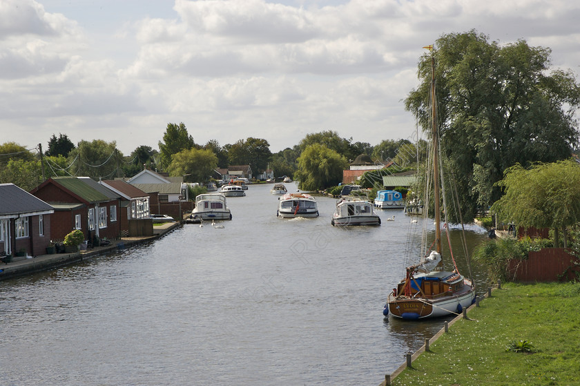 RMP-0048 
 Potter Heigham Norfolk Broads 
 Keywords: boats, Norfolk Broads, Potter Heigham, river