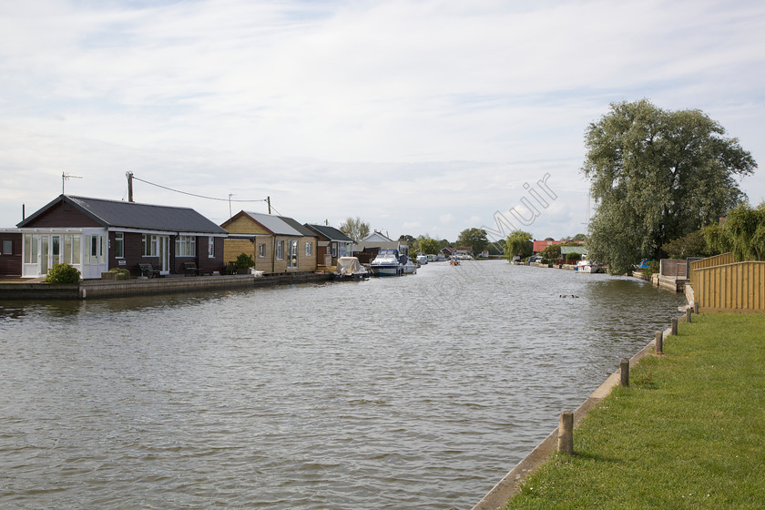 B MG 0100 
 Norfolk Broads 
 Keywords: boats, broads, england, Norfolk, Norfolk Broads, Potter Heigham, river, uk