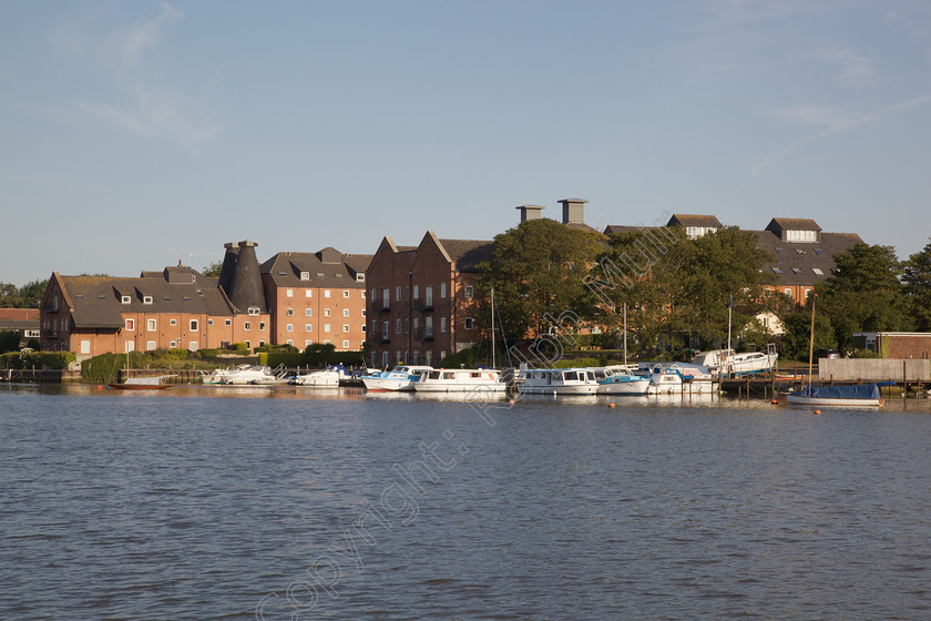 B MG 0188 
 Oulton Broad, Suffolk 
 Keywords: boats, broads, england, Lowestoft, Moorings, Oulton Broad, suffolk, uk, yachts