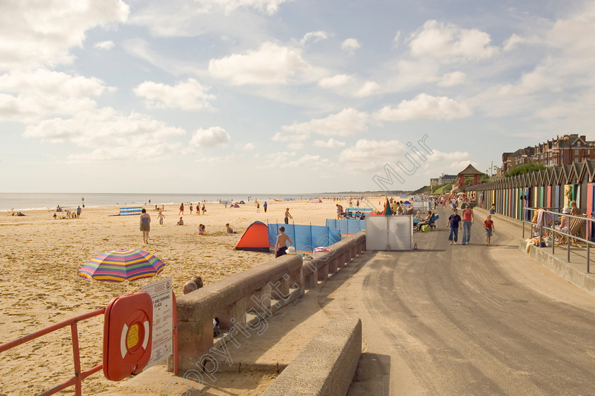 RM-0060 
 Keywords: lowestoft suffolk beach