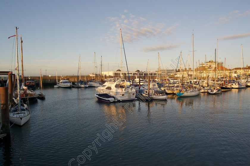 RM-060 
 Lowestoft Marina at sunrise 
 Keywords: Suffolk Lowestoft marina,boats port,
sailing 2006