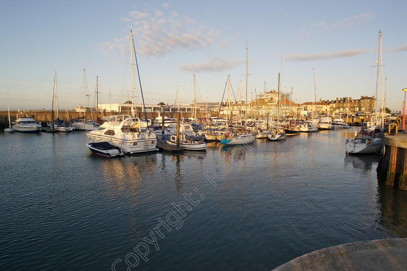 RM-058 
 Lowestoft Marina at sunrise 
 Keywords: Suffolk Lowestoft marina,boats port,
sailing 2006