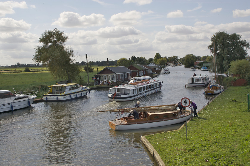 RMP-0045 
 Potter Heigham Norfolk Broads 
 Keywords: boats, Norfolk Broads, Potter Heigham, river