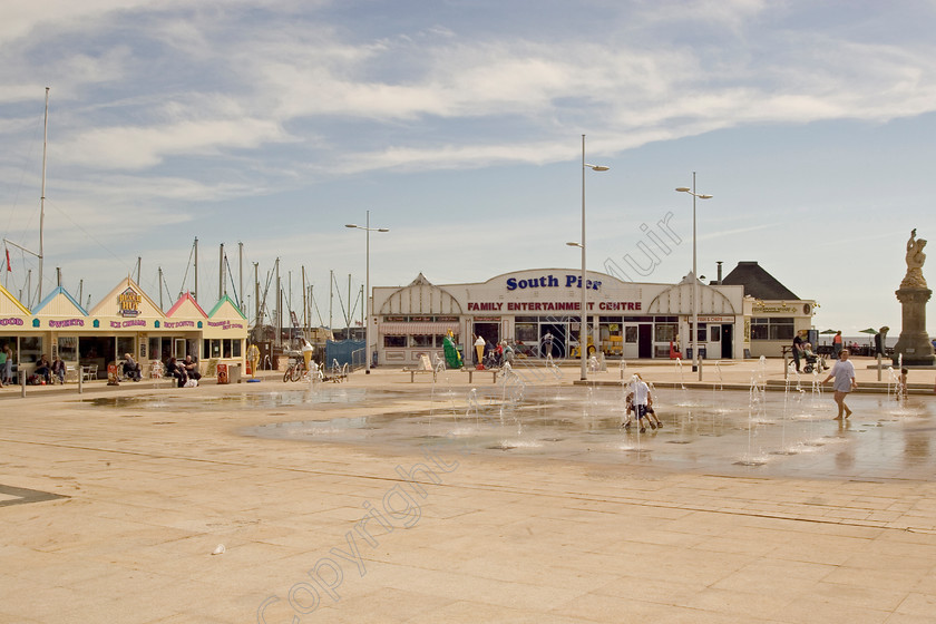 RM-0070 
 Keywords: Lowestoft suffolk pier