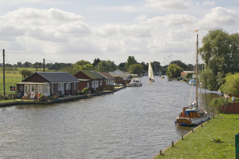 RMP-0013 
 Potter Heigham Norfolk Broads 
 Keywords: boats, Norfolk Broads, Potter Heigham, river